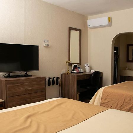 Best Western Cumbres Inn Cd. Cuauhtemoc Eksteriør billede