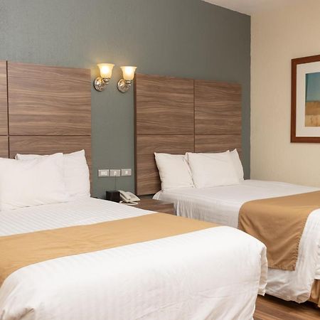Best Western Cumbres Inn Cd. Cuauhtemoc Eksteriør billede