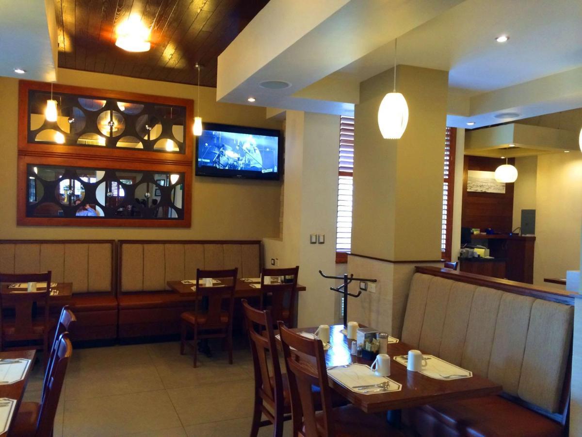 Best Western Cumbres Inn Cd. Cuauhtemoc Eksteriør billede