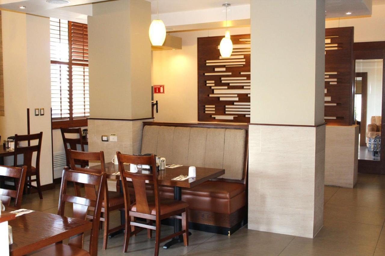 Best Western Cumbres Inn Cd. Cuauhtemoc Eksteriør billede