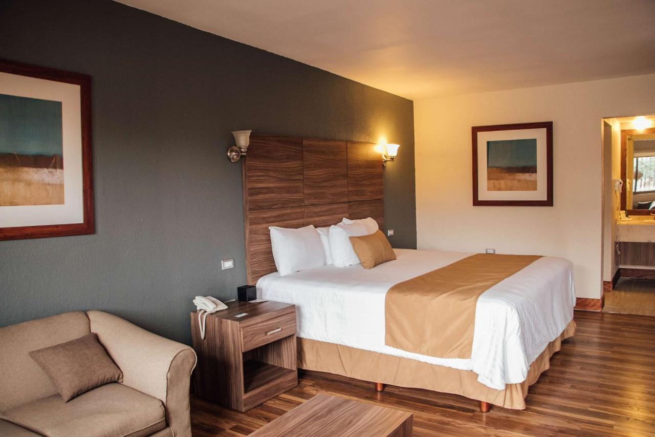 Best Western Cumbres Inn Cd. Cuauhtemoc Eksteriør billede