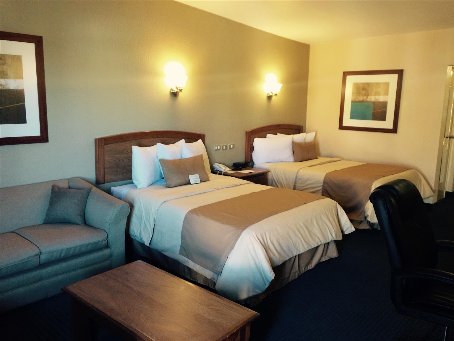 Best Western Cumbres Inn Cd. Cuauhtemoc Eksteriør billede