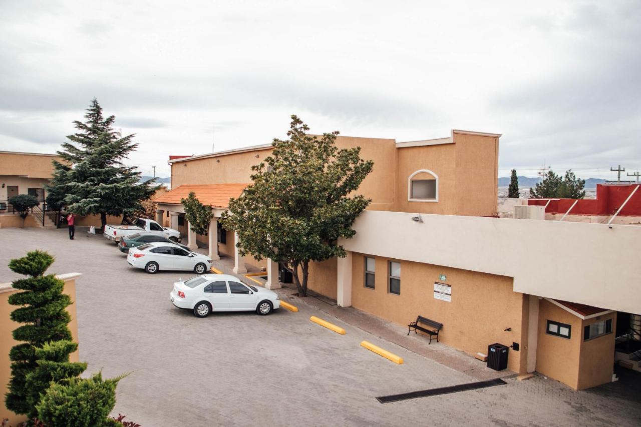 Best Western Cumbres Inn Cd. Cuauhtemoc Eksteriør billede