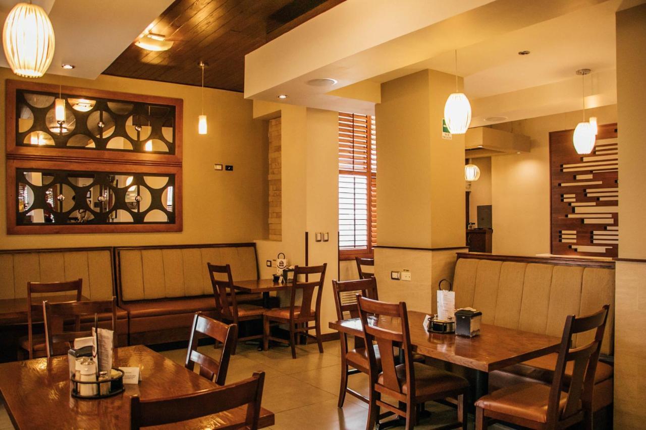 Best Western Cumbres Inn Cd. Cuauhtemoc Eksteriør billede